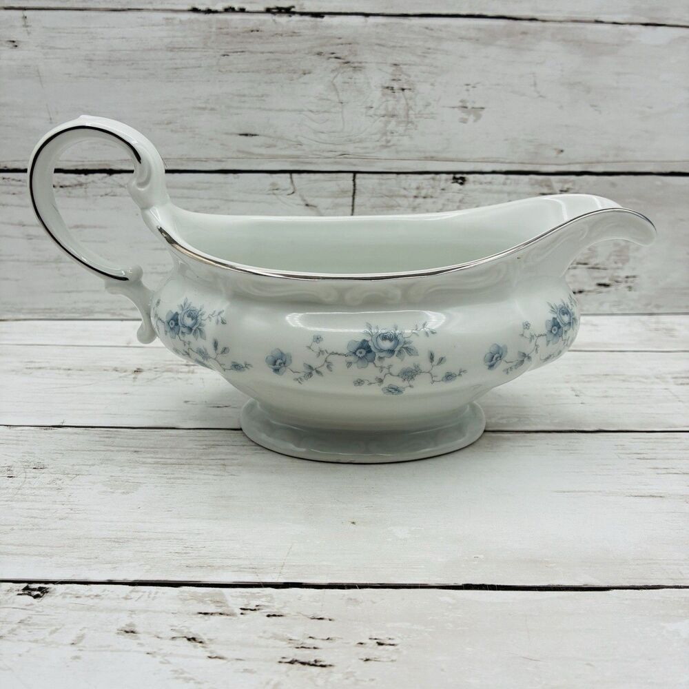 Johann Haviland Bavaria Germany Blue Garland Gravy Boat w/ Handle